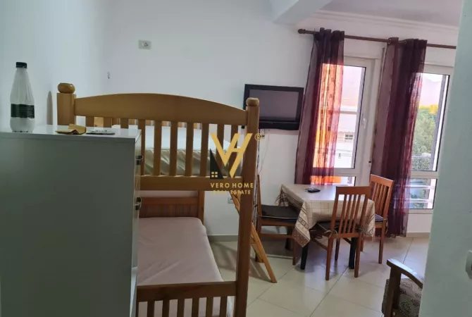 Shtepi me qera Apartament ne Tirane, Garsoniere, Mobilimi E mobiluar, Pagesa 38,000  Leke.