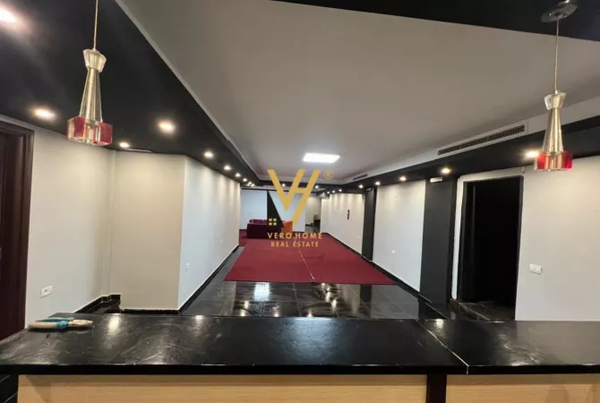 Ambjent biznesi me qera 3+1 ne Tirane - 800 Euro