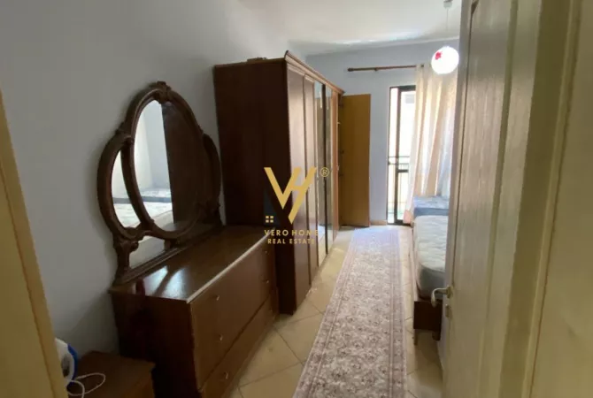 Shtepi me qera 2+1 ne Tirane - 60,000 Leke