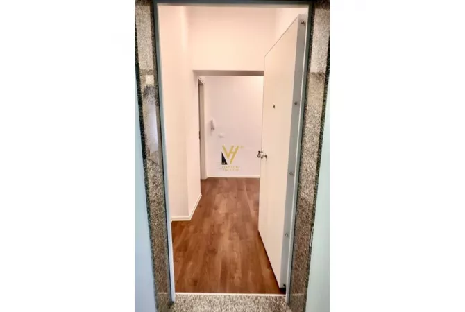 Ambjent biznesi me qera 3+1 ne Tirane - 10,000 Euro