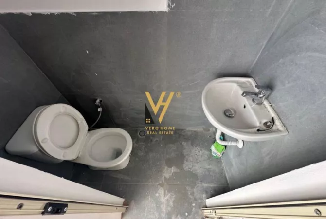 JEPET MAGAZINE ME QERA TE RRUGA MUHAMET GJOLLESHA 500 EURO