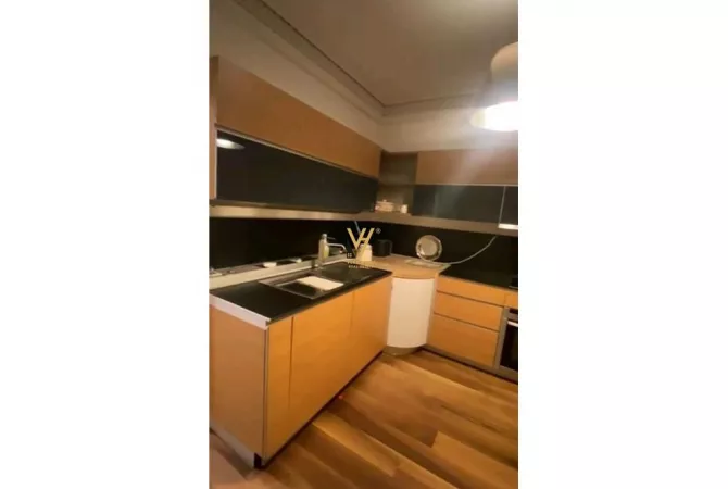 Shtepi me qera 1+1 ne Tirane - 700 Euro