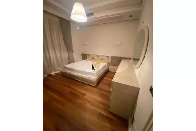 Shtepi me qera 1+1 ne Tirane - 700 Euro