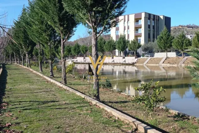 Ambient biznesi ne shitje 5+1 ne Tirane - 3,900,000 Euro