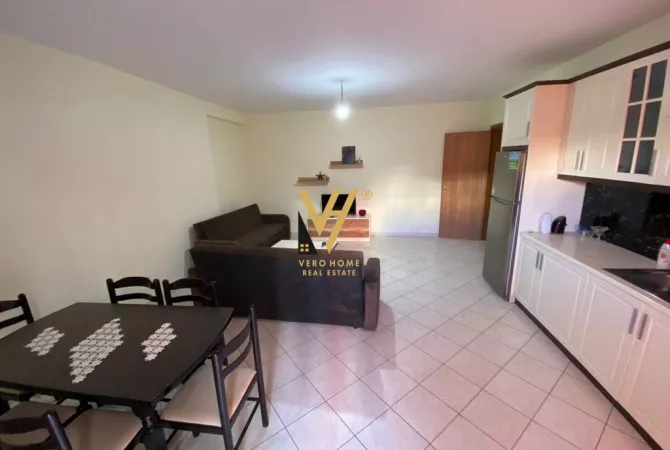 Shtepi me qera 2+1 ne Tirane - 450 Euro