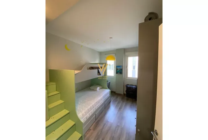 Shtepi me qera Apartament ne Tirane, 2+1, Mobilimi E mobiluar, Pagesa 700  Euro.