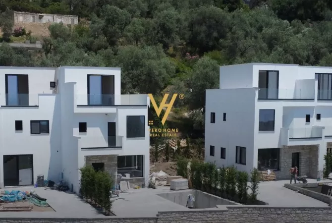 Shtepi ne shitje 3+1 ne Himare - 585,000 Euro