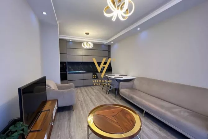 Shtepi me qera Apartament ne Tirane, 2+1, Mobilimi E mobiluar, Pagesa 950  Euro.