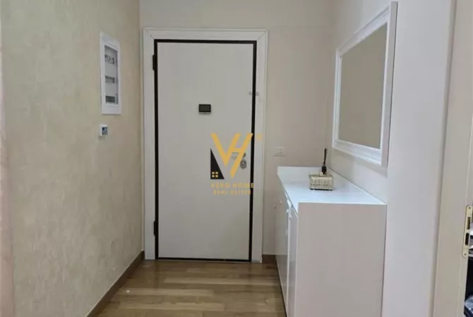Shtepi ne shitje Apartament ne Tirane, 2+1, Mobilimi E mobiluar, Pagesa 273,000  Euro.