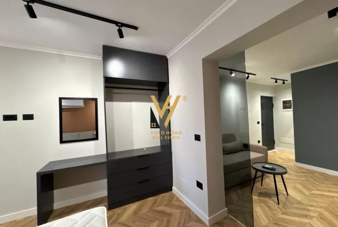 Shtepi ne shitje Apartament ne Tirane, 3+1, Mobilimi E mobiluar, Pagesa 268,000  Euro.