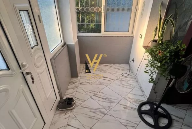 Shtepi ne shitje Shtepi Private ne Durres, 3+1, Mobilimi E mobiluar, Pagesa 190,000  Euro.