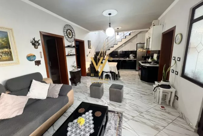 Shtepi ne shitje Shtepi Private ne Durres, 3+1, Mobilimi E mobiluar, Pagesa 190,000  Euro.