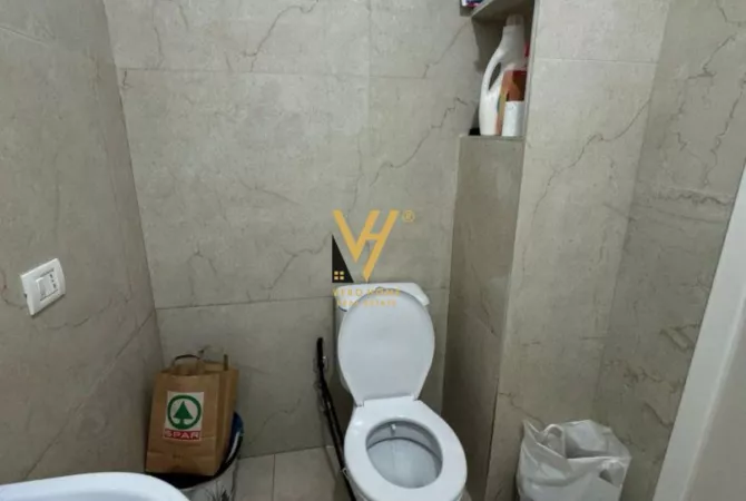 Shtepi ne shitje Apartament ne Tirane, 1+1, Mobilimi E mobiluar, Pagesa 8,500,000  Leke.