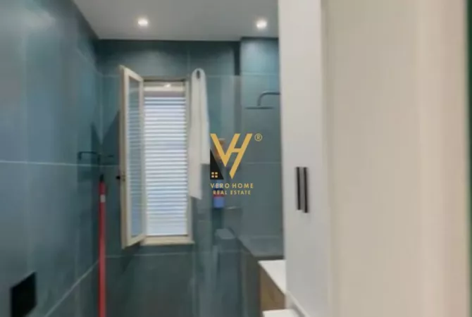 Shtepi ne shitje Apartament ne Tirane, 2+1, Mobilimi E mobiluar, Pagesa 245,000  Euro.