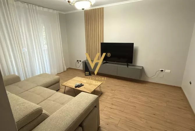 Shtepi me qera 1+1 ne Tirane - 700 Euro