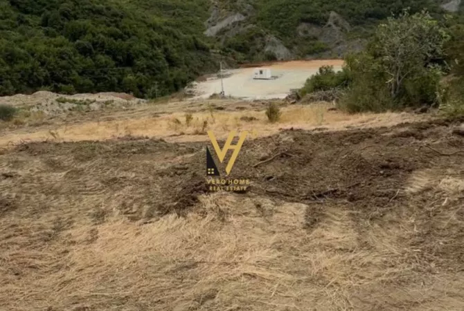Terreno in vendita  a Tirana - 200,000 Euro