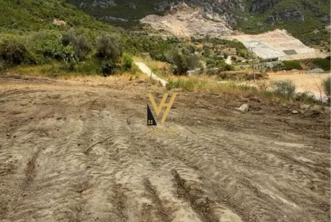 SHITET TOKE 2.000 M2 TE RRUGA E ARBRIT, TUFINE 200.000 EURO