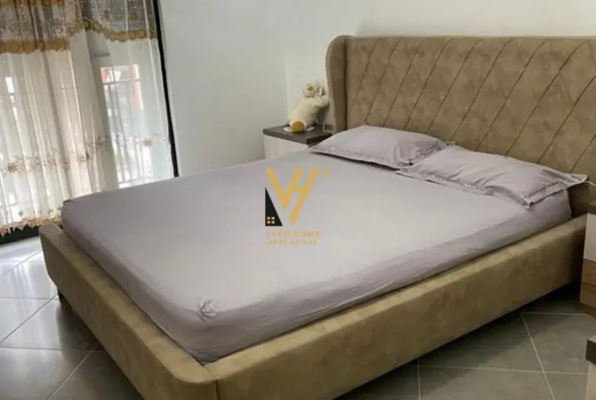 Shtepi me qera Apartament ne Tirane, 1+1, Mobilimi E mobiluar, Pagesa 550  Euro.