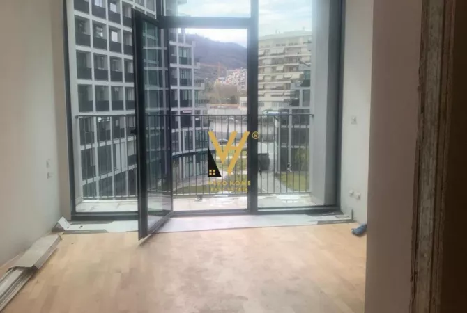 JEPET ZYRE 158 M2 ME QIRA TE LIQENI, LAKE VIEW 1.850 EURO
