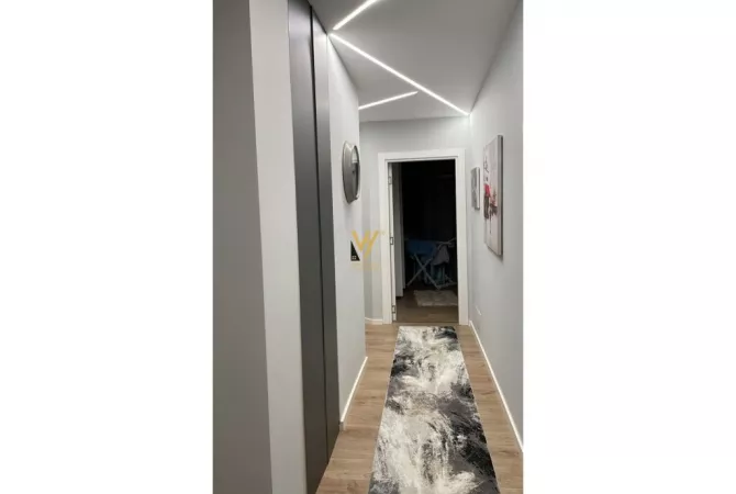 Shtepi me qera 3+1 ne Tirane - 1,200 Euro