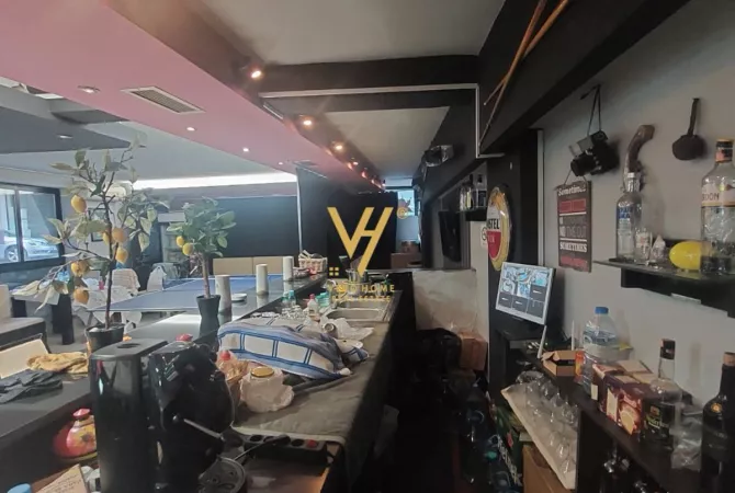 Ambiente Commerciale in Vendita 1+1 a Tirana - 245,000 Euro