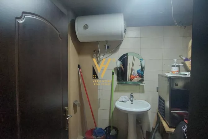 SHITET DYQAN + BIZNESI TE KODRA E DIELLIT 245.000 EURO