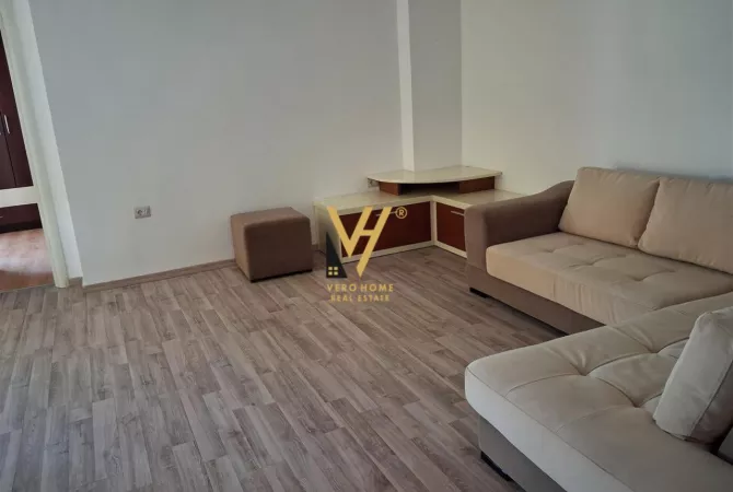 Shtepi ne shitje 1+1 ne Tirane - 180,000 Euro