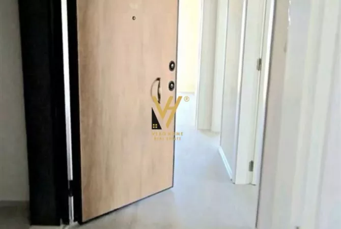 JEPET ZYRE 65 M2 ME QERA TE UNIVERS CITY 600 EURO