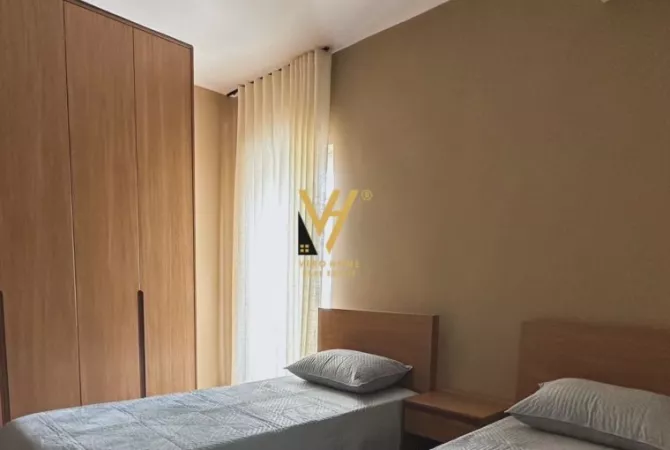 Shtepi me qera 2+1 ne Tirane - 1,000 Euro