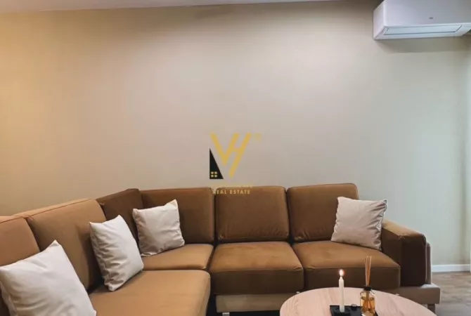 Shtepi me qera 2+1 ne Tirane - 1,000 Euro