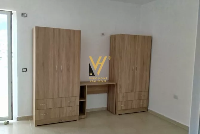 Shtepi me qera 2+1 ne Tirane - 600 Euro