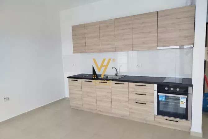 Shtepi me qera Apartament ne Tirane, 2+1, Mobilimi E mobiluar, Pagesa 600  Euro.
