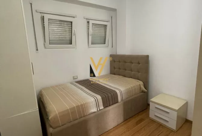 Shtepi me qera 2+1 ne Tirane - 650 Euro