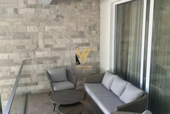 Shtepi ne shitje Apartament ne Durres, 2+1, Mobilimi E mobiluar, Pagesa 280,000  Euro.