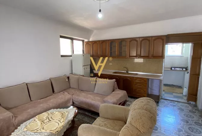 Shtepi me qera 2+1 ne Tirane - 45,000 Leke