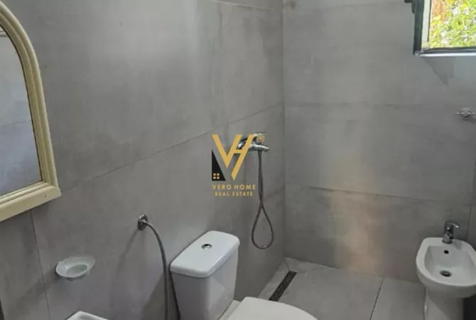 Shtepi me qera Apartament ne Tirane, 1+1, Mobilimi E mobiluar, Pagesa 550  Euro.