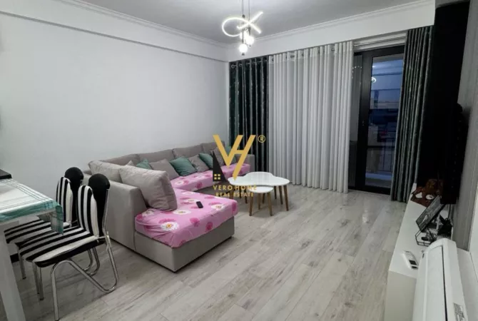 Shtepi me qera 2+1 ne Tirane - 60,000 Leke