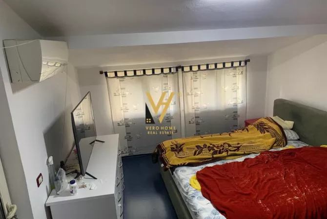 Shtepi me qera Apartament ne Tirane, 3+1, Mobilimi E mobiluar, Pagesa 1,200  Euro.