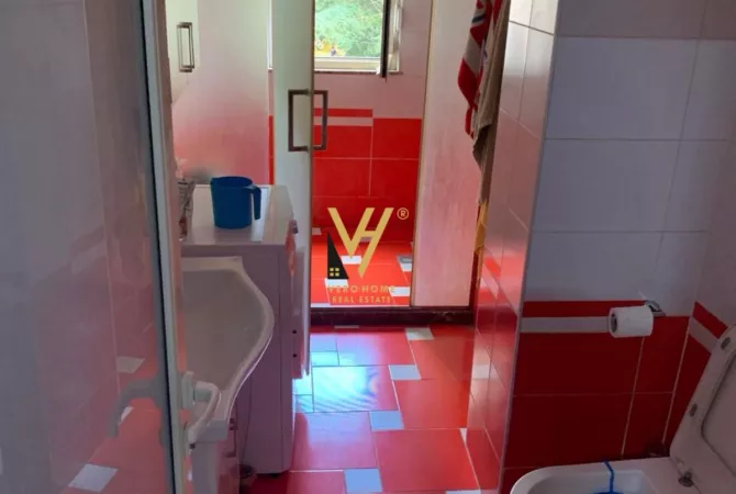 Shtepi me qera Apartament ne Tirane, 3+1, Mobilimi E mobiluar, Pagesa 1,200  Euro.