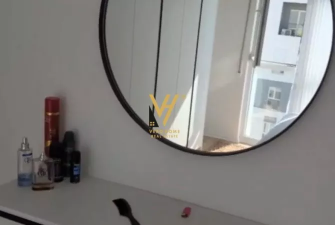 Shtepi me qera Apartament ne Tirane, 2+1, Mobilimi E mobiluar, Pagesa 45,000  Leke.