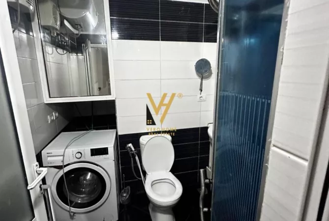 Shtepi me qera Apartament ne Tirane, 3+1, Mobilimi E mobiluar, Pagesa 1,000  Euro.