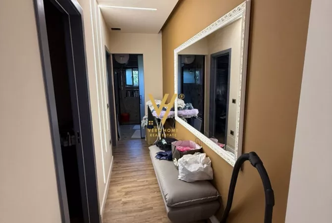 Shtepi me qera Apartament ne Tirane, 2+1, Mobilimi E mobiluar, Pagesa 950  Euro.