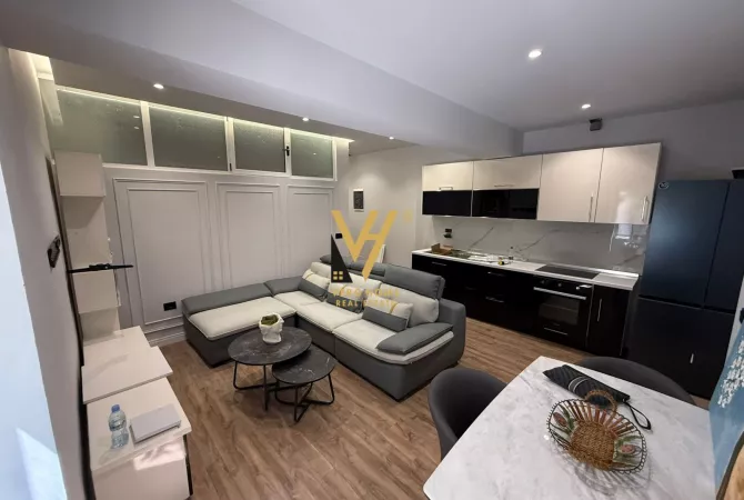 Shtepi me qera 2+1 ne Tirane - 650 Euro