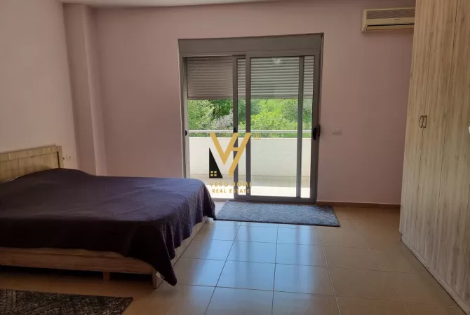 Casa in affitto 3+1 a Tirana - 1,000 Euro