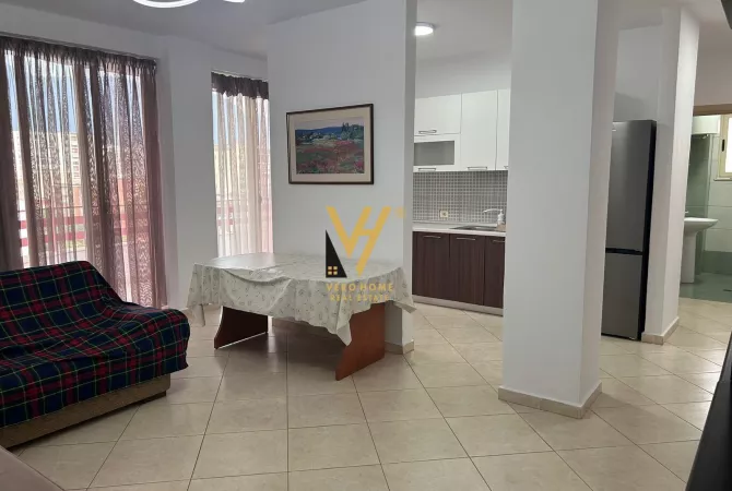 Shtepi me qera 2+1 ne Tirane - 60,000 Leke
