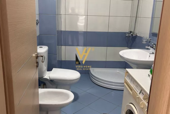 Shtepi me qera Apartament ne Tirane, 2+1, Mobilimi E mobiluar, Pagesa 60,000  Leke.