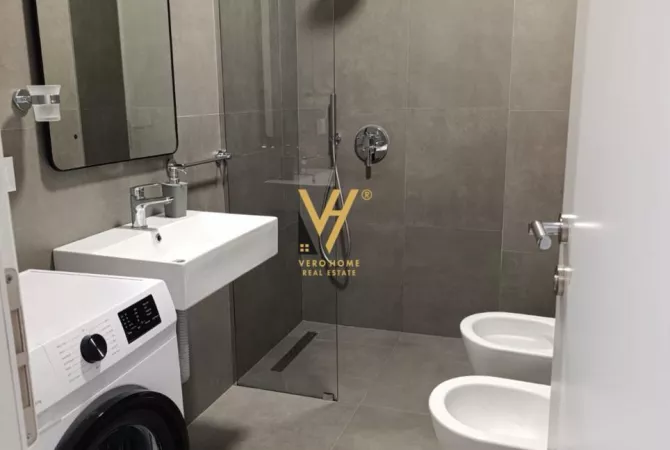 Shtepi ne shitje Apartament ne Tirane, 2+1, Mobilimi E mobiluar, Pagesa 240,000  Euro.