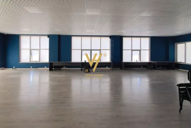 Business Property for Rent 3+1 in Tirana - 2,500 Euro
