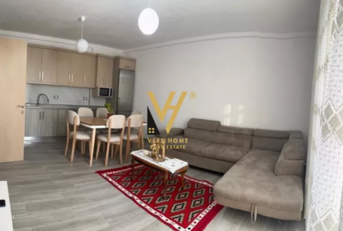 Shtepi me qera 3+1 ne Tirane - 750 Euro