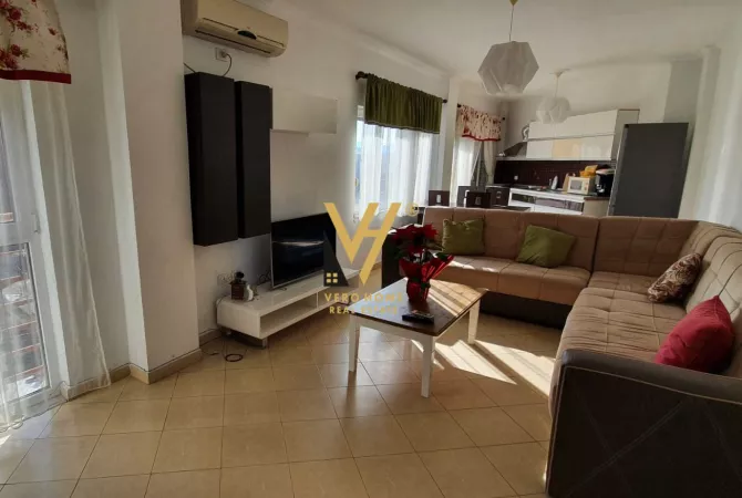 Shtepi me qera 2+1 ne Tirane - 550 Euro